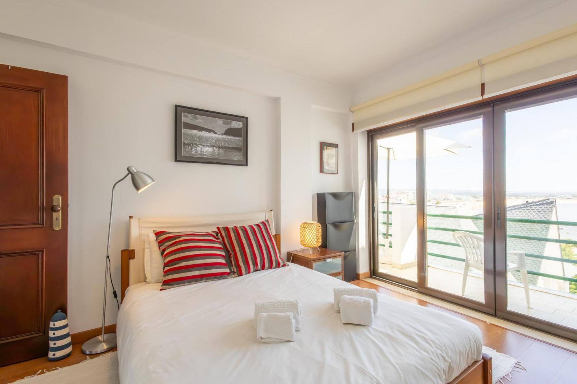 Appartamento Concha Mar Com Vista Sobre A Baia São Martinho do Porto Esterno foto