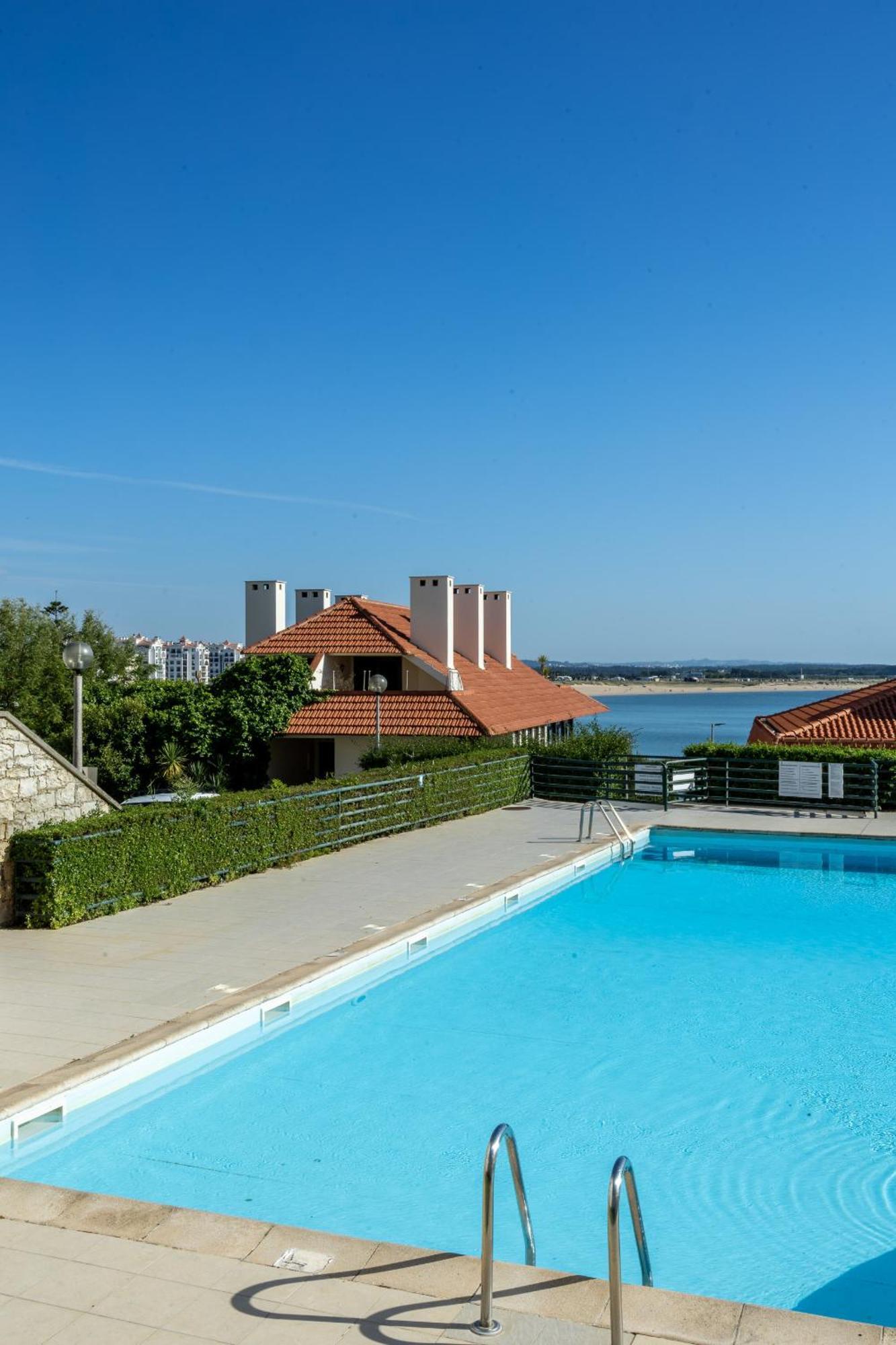 Appartamento Concha Mar Com Vista Sobre A Baia São Martinho do Porto Esterno foto